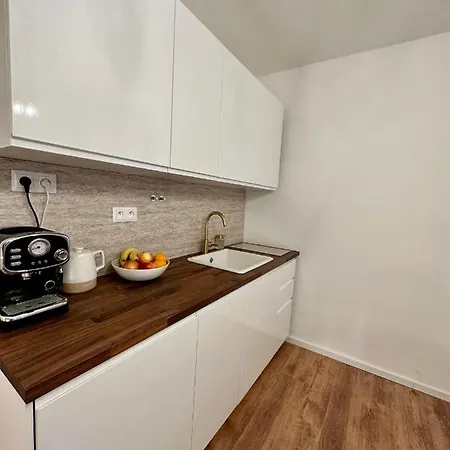 Apartment Castle Hill In Old Town Of With Free Parking *