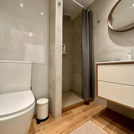 Apartament Castle Hill In Old Town Of With Free Parking Bratysława